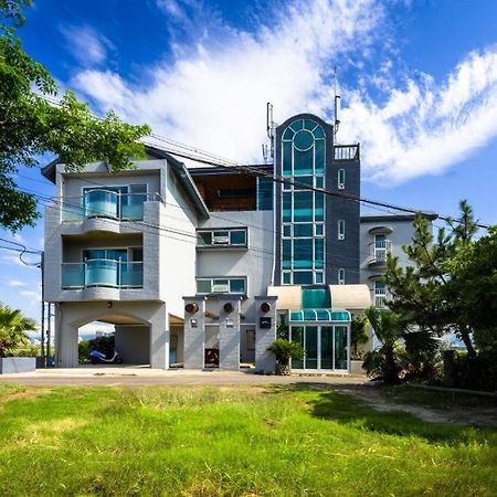 Romance Jeju Pension Экстерьер фото